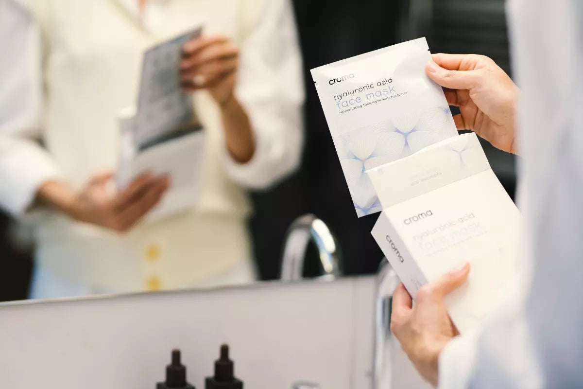 Croma Hyaluronic Acid Face Mask