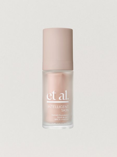 Intelligent Skin Radiant Foundation SPF 15