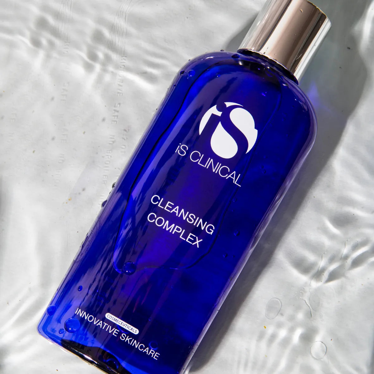 iS CLINICAL Cleansing Complex